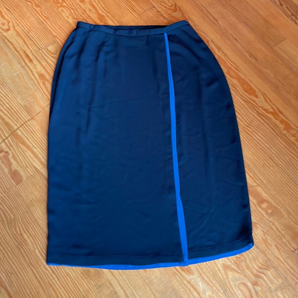 Elisabeth by Liz Clairborne, size 16 navy and sailor blue wrap skirt